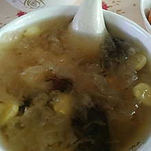 红枣银耳莲子汤