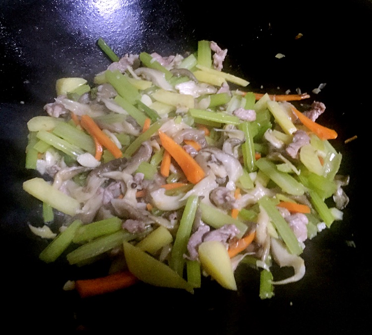 时蔬小杂炒的做法图解13
