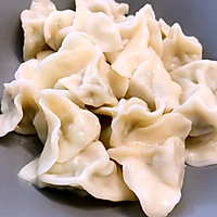 芹菜香菇虾仁水饺的做法图解2