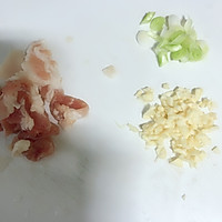 白菜炒木耳的做法图解3