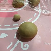 #馅儿料美食，哪种最好吃#奶黄包之我家汪星人豆子的做法图解10