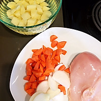 土豆胡萝卜咖喱鸡饭的做法图解2