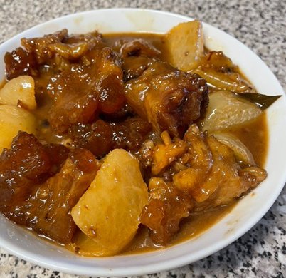 萝卜炖牛蹄筋