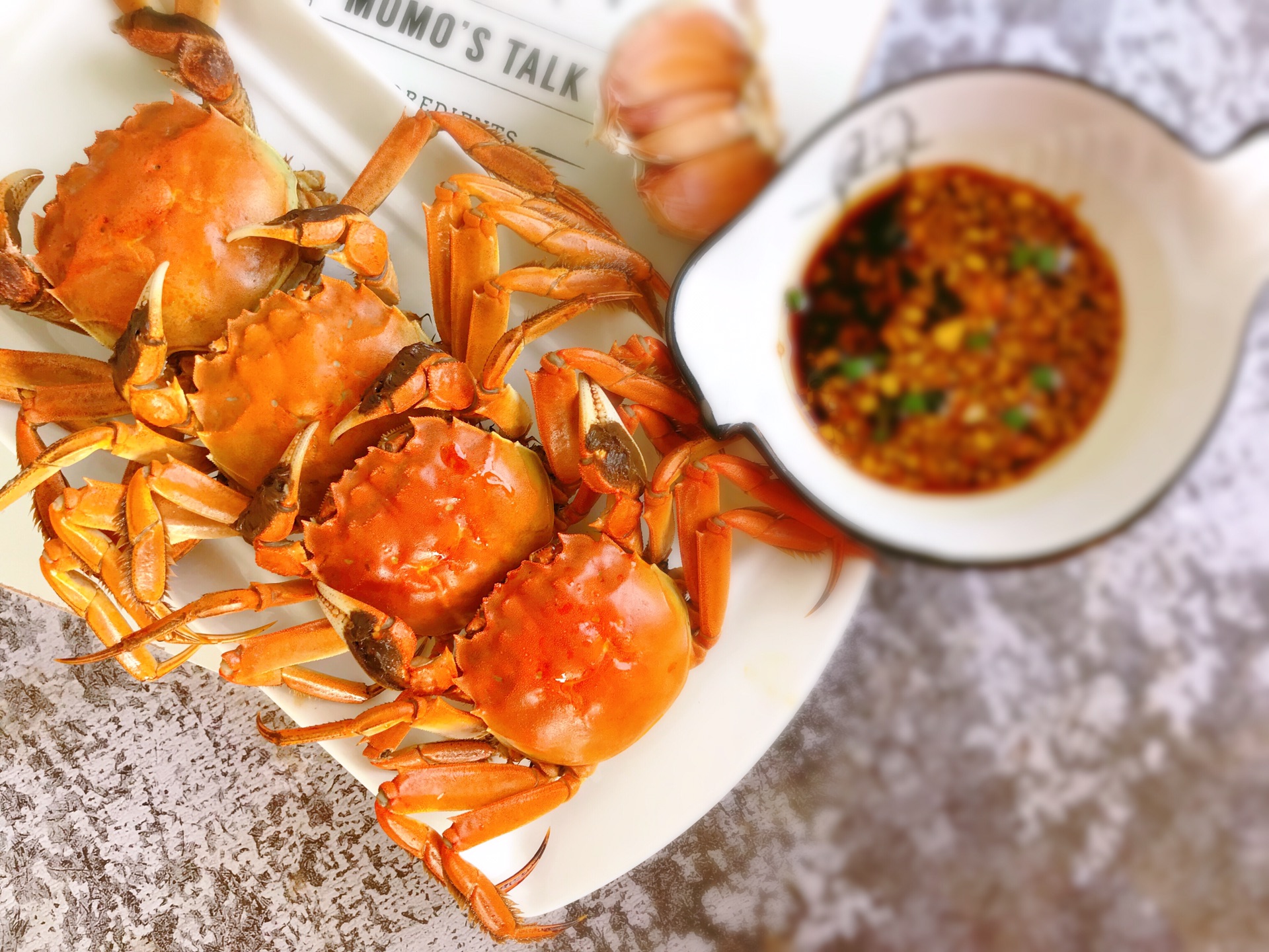 Delicious steamed hairy crab in autumn