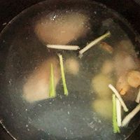 虫草花虾仁汤（超鲜）的做法图解5