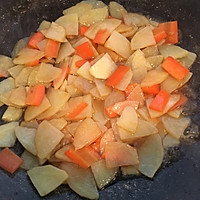 土豆洋葱胡萝卜青椒片的做法图解8