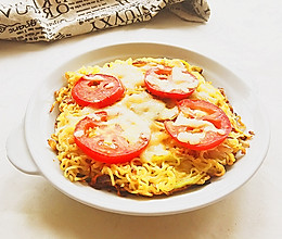 时蔬泡面披萨#小虾创意料理#的做法