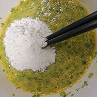 香椿鸡蛋饼的做法图解4