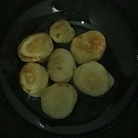北方口味油炸面疙瘩(我那里叫老虎）的做法图解2