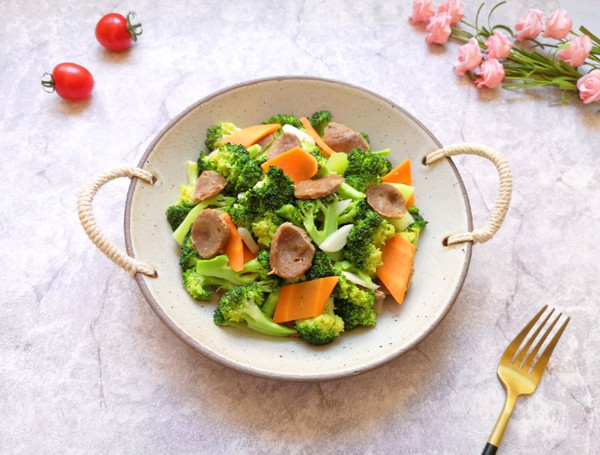 西蓝花炒牛肉丸子