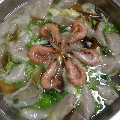 陶式鲜虾鱿鱼馄饨