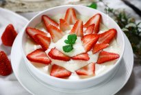#莓语健康日记#⭐️草莓牛奶布丁⭐️的做法