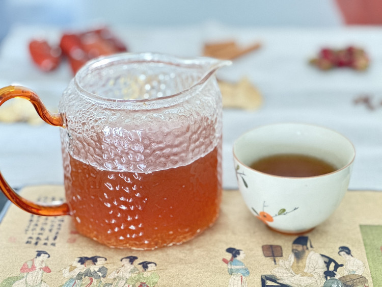 甲辰龙年的顺时姜枣茶的做法