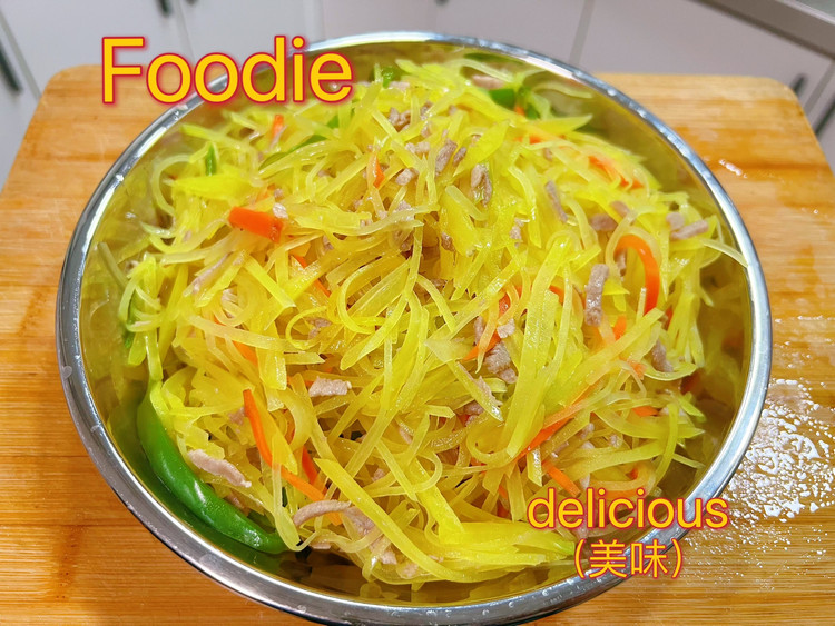 土豆丝炒肉的做法
