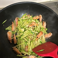 #开启冬日滋补新吃法#萝卜丝炖虾的做法图解5