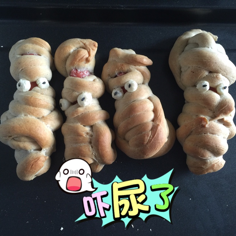 Hotdog for Halloween 木乃伊热狗的做法图解6
