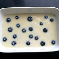 爆浆蓝莓酸奶蛋糕_❤️爱意满满的快手甜点营养早餐的做法图解7