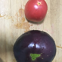 西红柿炖茄子的做法图解1