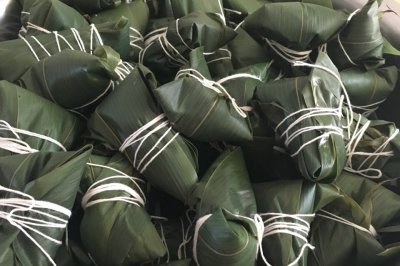 包粽子咯