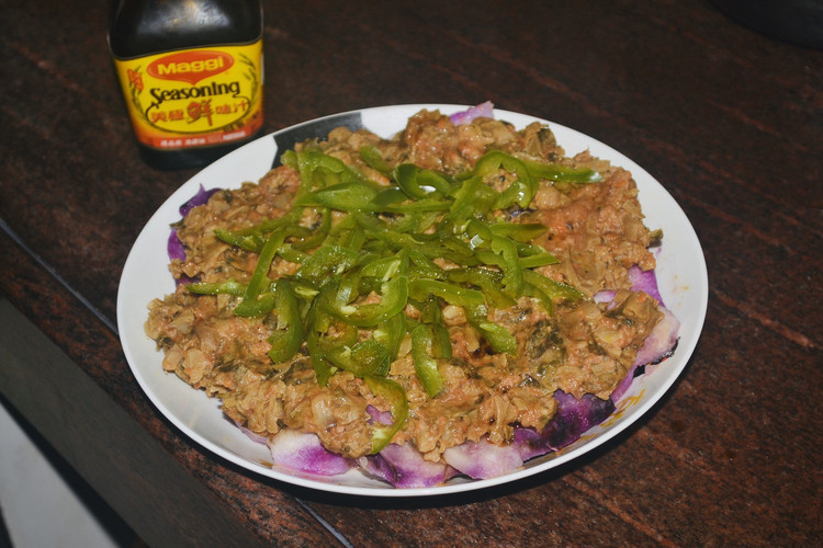 鲜味梅菜蒸肉饼的做法