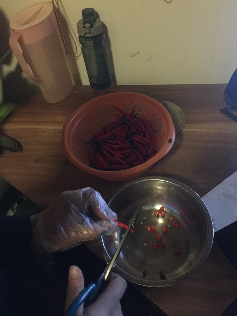 密制香辣牛肉酱的做法图解4