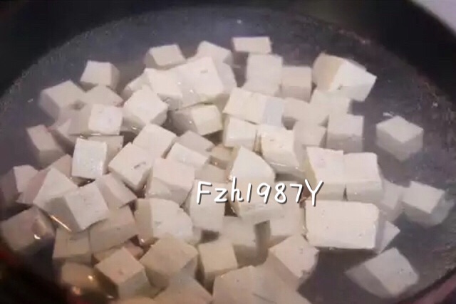 麻婆豆腐～麻辣香嫩的做法图解1