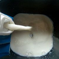 面包酸奶机做酸奶的做法图解3