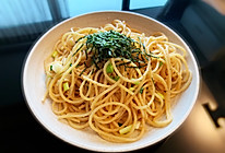 酱油香鱼子意面的做法