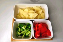 #中小学生做饭指南#吃不够的家常菜：西红柿炒土豆青椒的做法