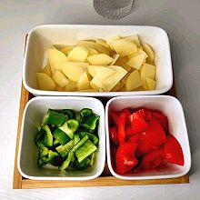 #中小学生做饭指南#吃不够的家常菜：西红柿炒土豆青椒