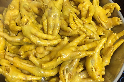 盐焗鸡爪