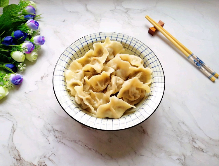 芽菜大肉馅饺子的做法