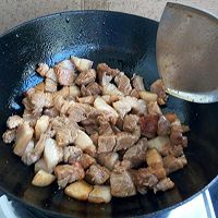 土豆红烧肉的做法图解11