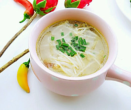 金针菇排骨汤的做法