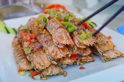 Shrimp with pepper and salt skin