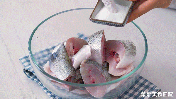 咸梅蒸鱼丨咸酸开胃的做法图解4
