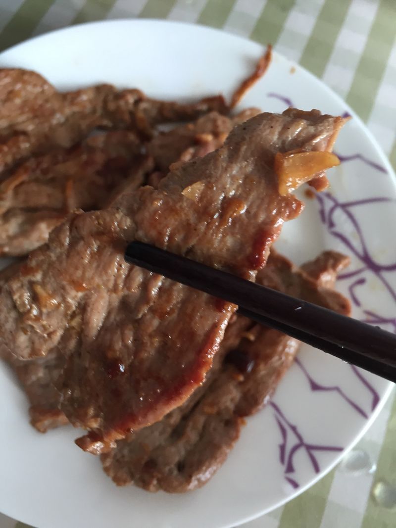 Grilled pork tenderloin with electric pancake