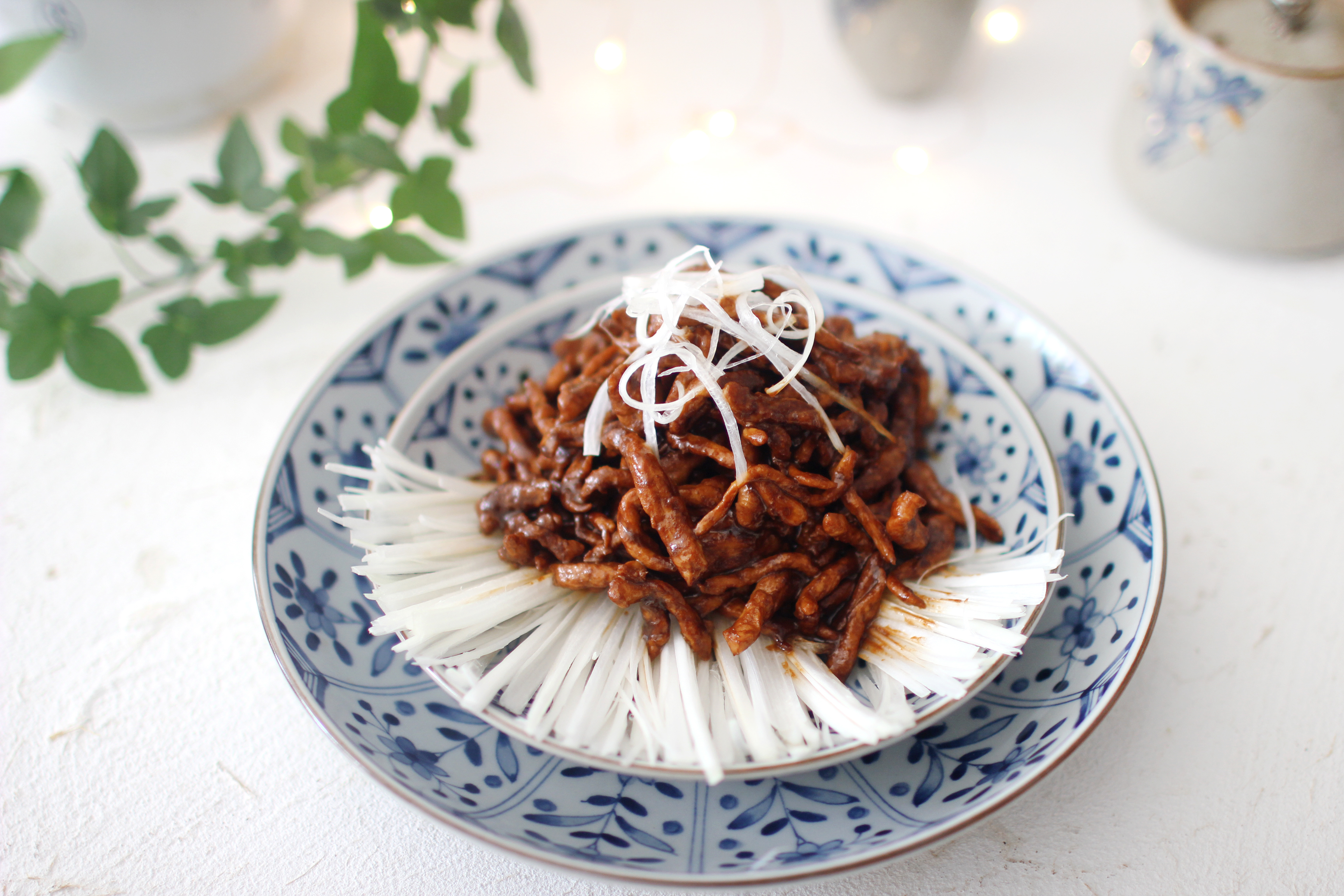 Shredded pork with Beijing sauce