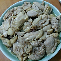 梁家妇女——冬菇红枣蒸鸡的做法图解3
