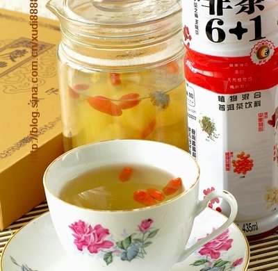 菊花枸杞水果茶