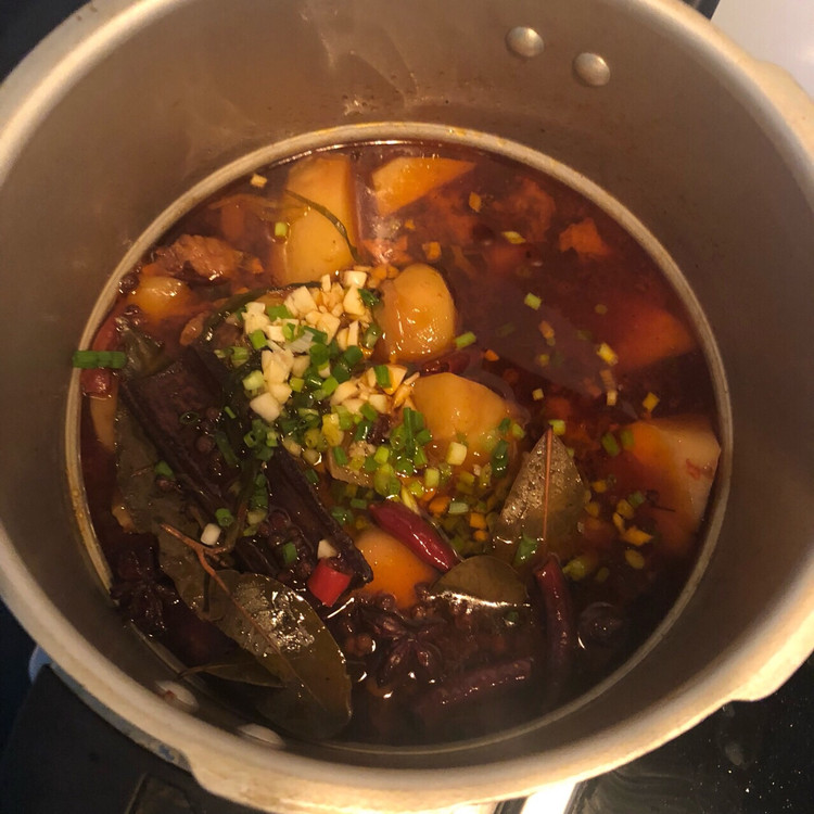 牛腩土豆的做法