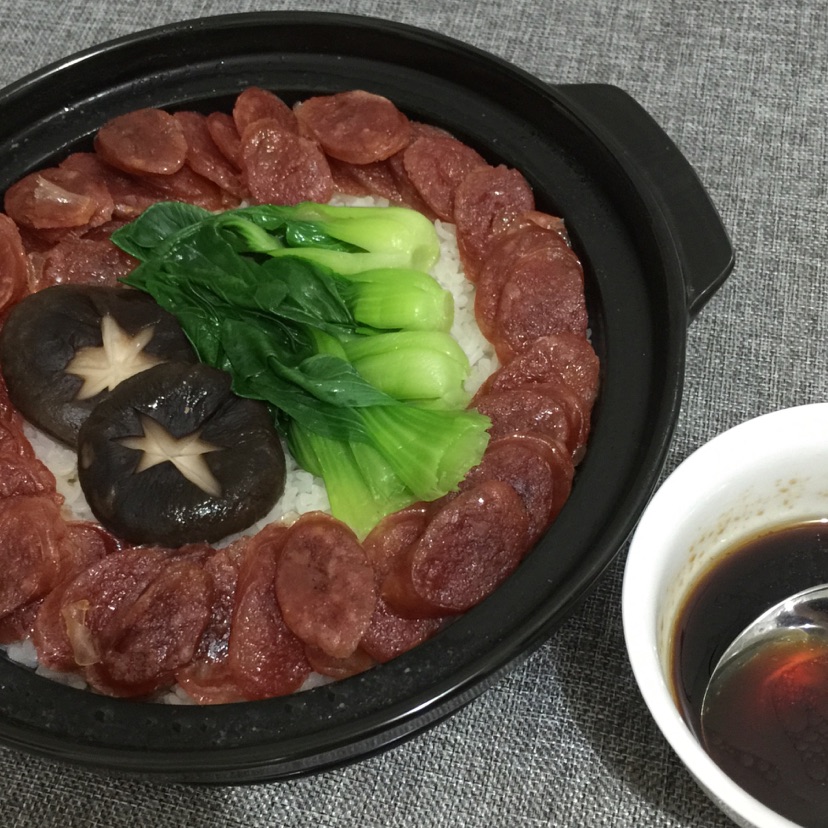 腊肠煲仔饭