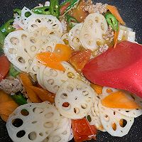 #名厨汁味，圆中秋美味#超下饭的肉沫藕片的做法图解6