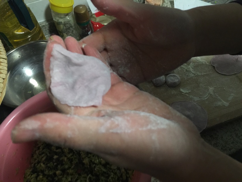 西葫芦虾皮水饺的做法图解7