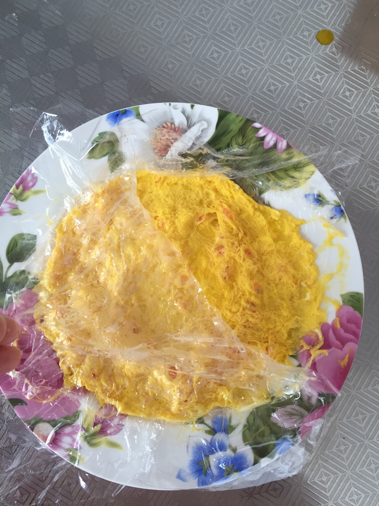 婴儿辅食之西红柿蛋卷的做法图解5