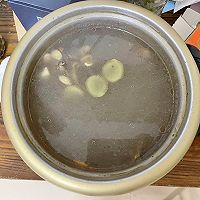 广东靓汤—山药茯苓薏米猪骨汤的做法图解3