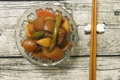 一锅出，土豆豆角炖排骨