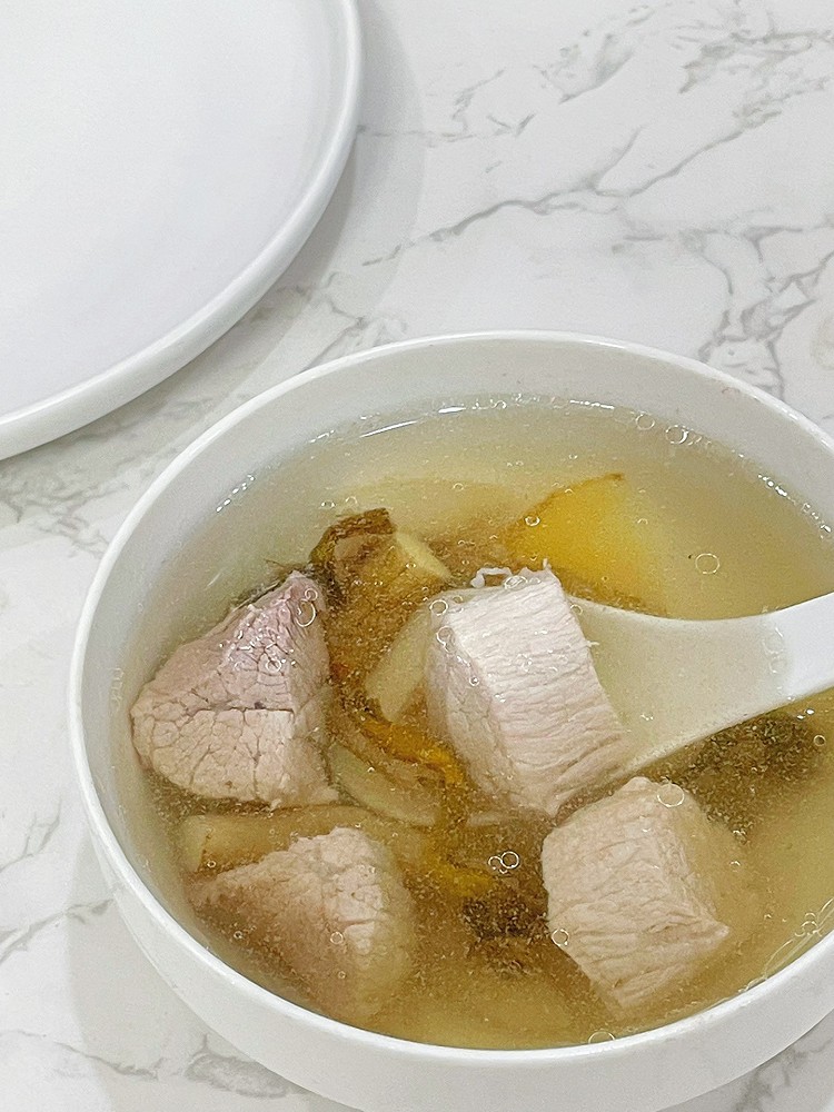 养肝清热的石斛麦冬猪肉汤的做法