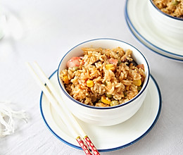 家常腊肠焖米饭 -电饭煲版的做法