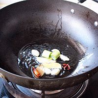 #金龙鱼橄榄油调和油520美食菜谱#蔬菜火腿麻辣拌的做法图解3